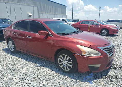 2015 Nissan Altima 2.5 z USA, uszkodzony, nr VIN 1N4AL3AP6FN921066